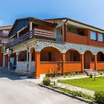 Pula, Istria 3 * Póla