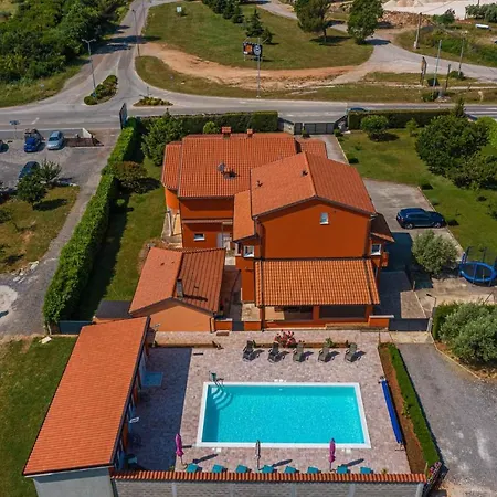 Apartamento Pula, Istria 3 Pula