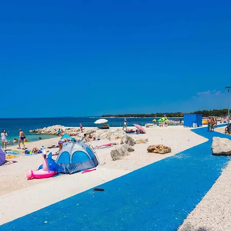 Pula, Istria 3 *