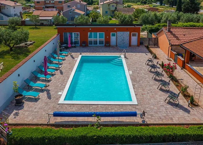 Apartman Pula, Istria 3 *